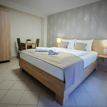 Kek Mediterran Haz * Балатонфюред