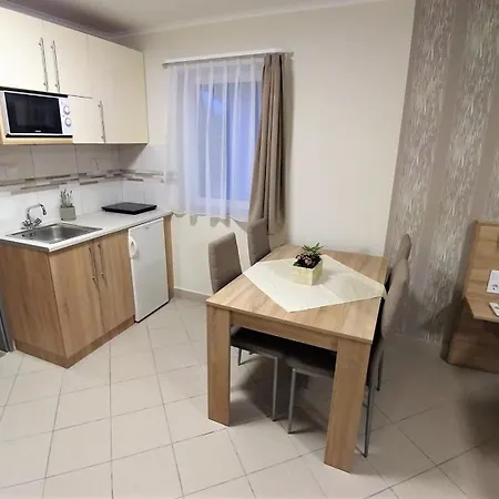 Проживание в семье Kek Mediterran Haz *