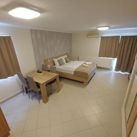 Проживание в семье Kek Mediterran Haz