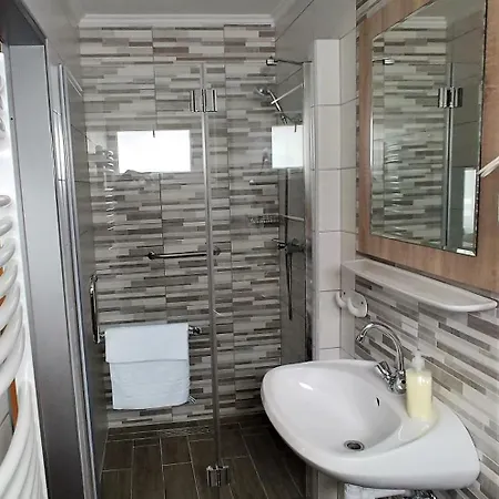 Kek Mediterran Haz Балатонфюред