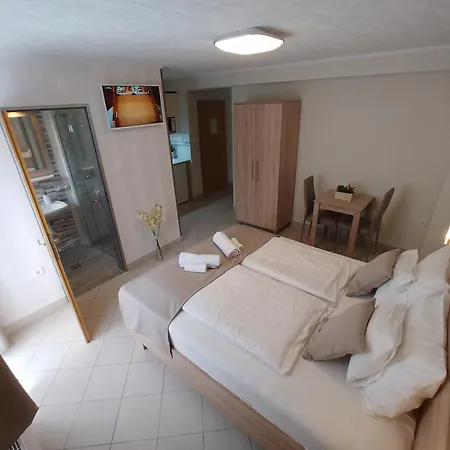 Kek Mediterran Haz Проживание в семье *