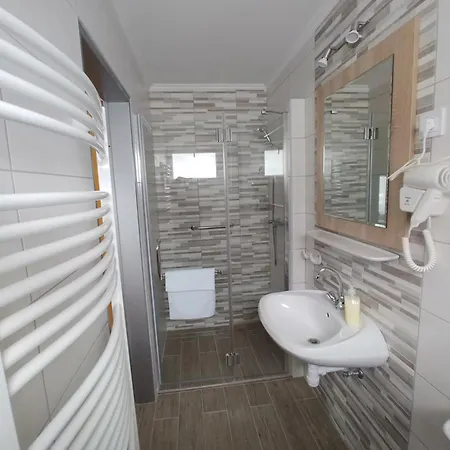 Проживание в семье Kek Mediterran Haz *